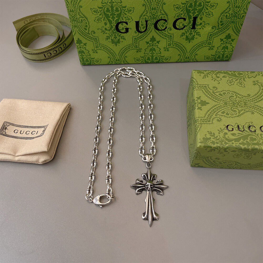Gvc*1 NECKLACE