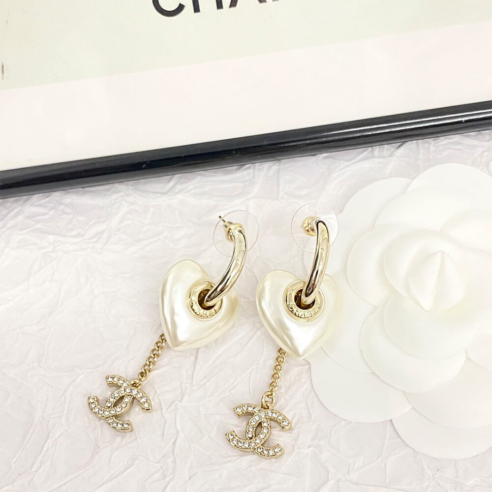 Ch**el D1am0nd EARRINGS