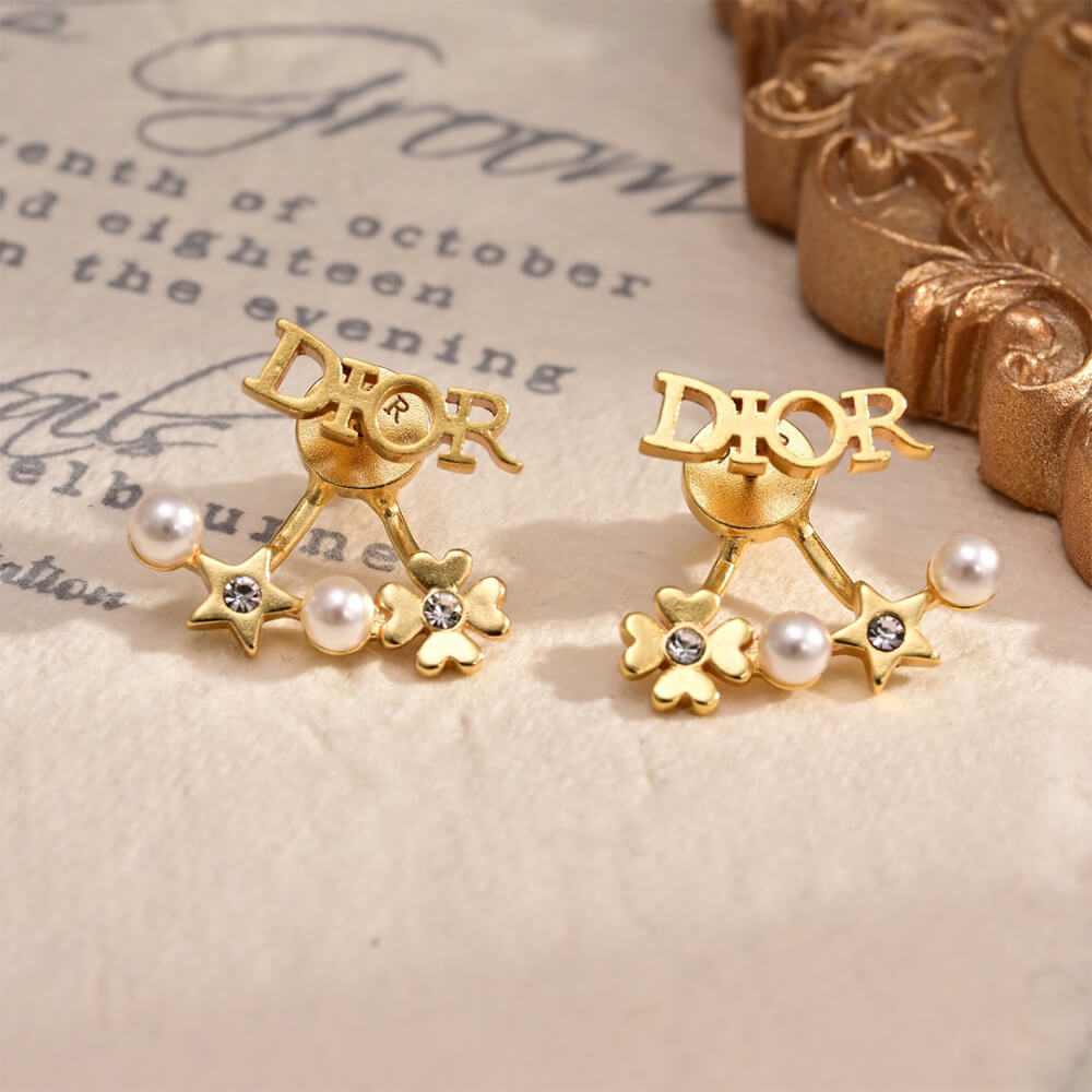 D10r PEARL EARRINGS