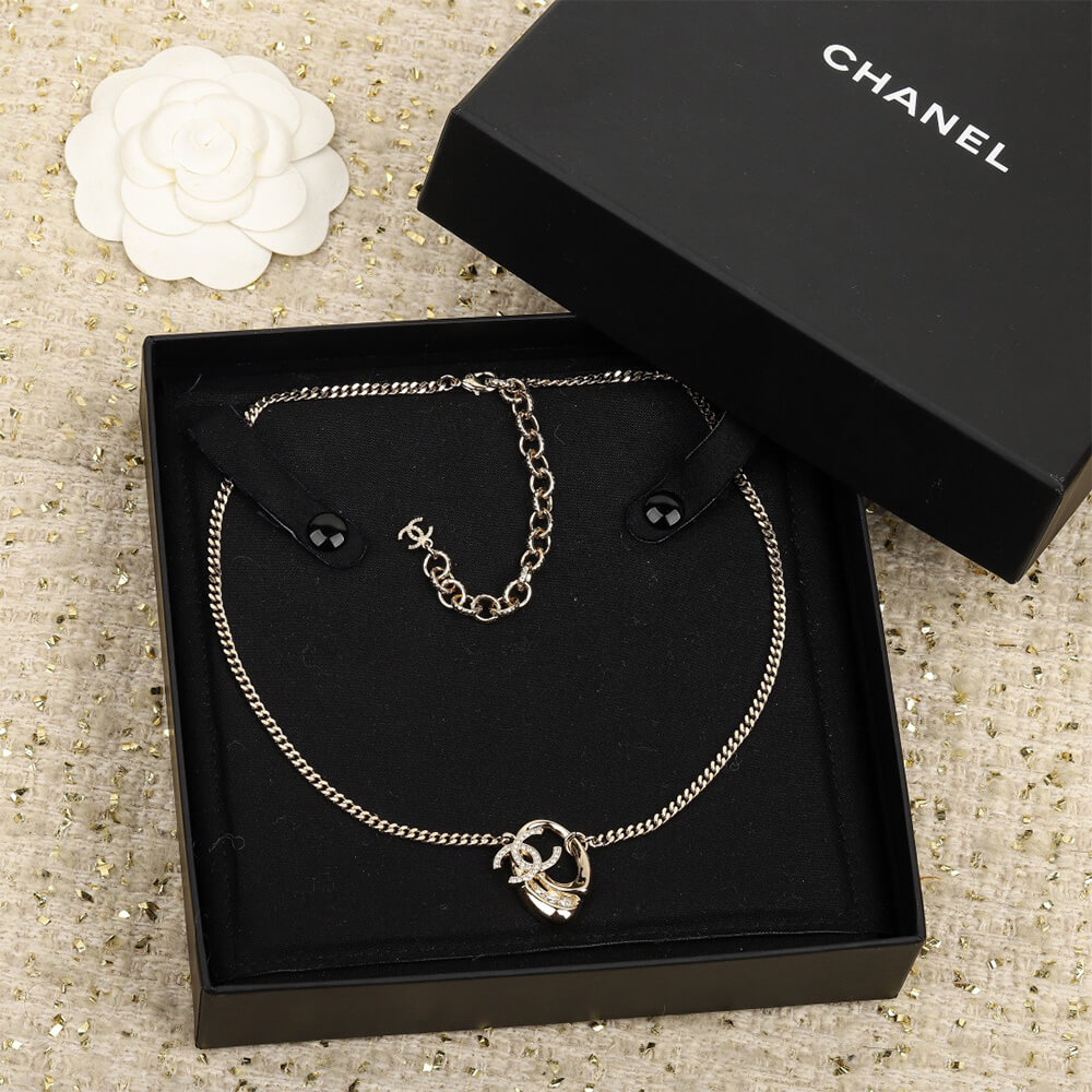 Ch**el NECKLACE