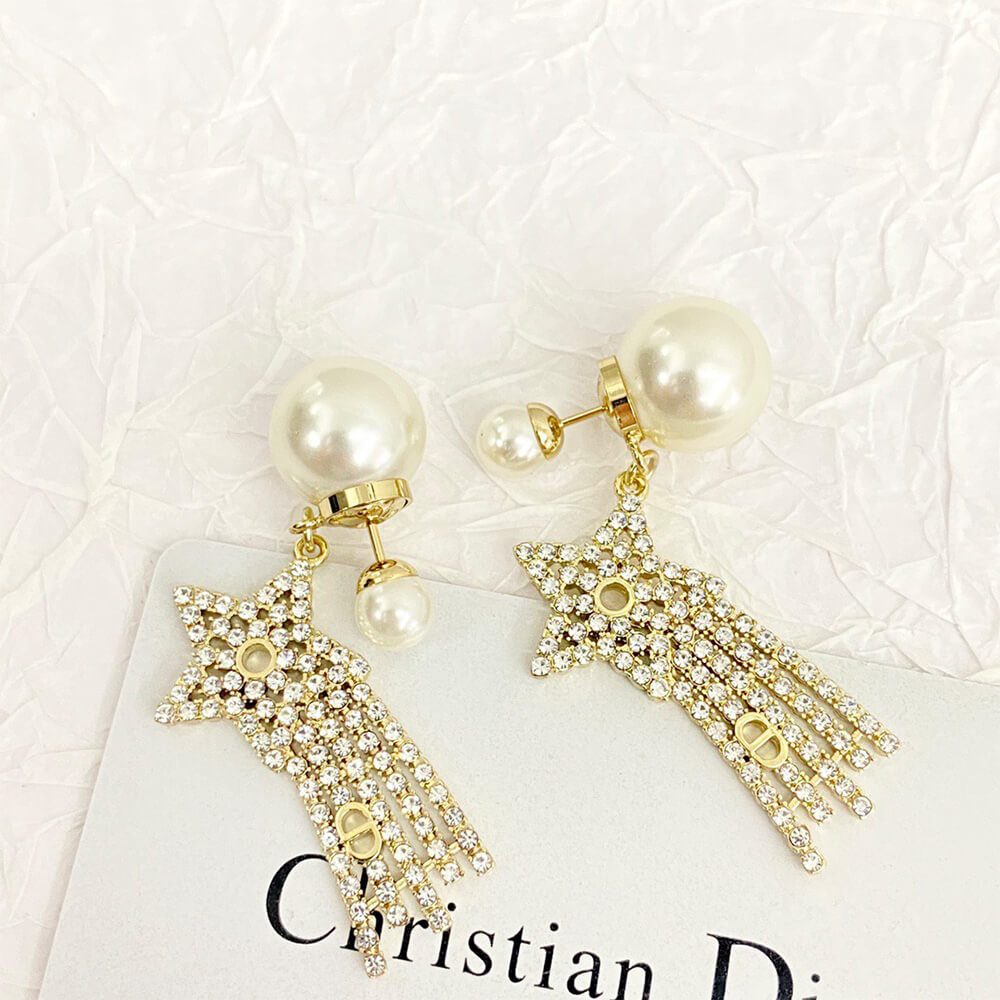 D10r PEARL EARRINGS