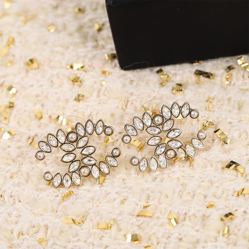Ch**el D1am0nd EARRINGS