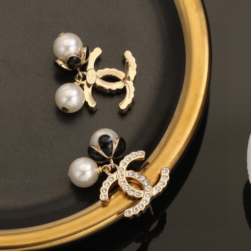 Ch**el D1am0nd EARRINGS
