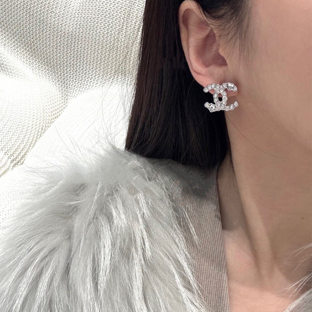 Ch**el D1am0nd EARRINGS
