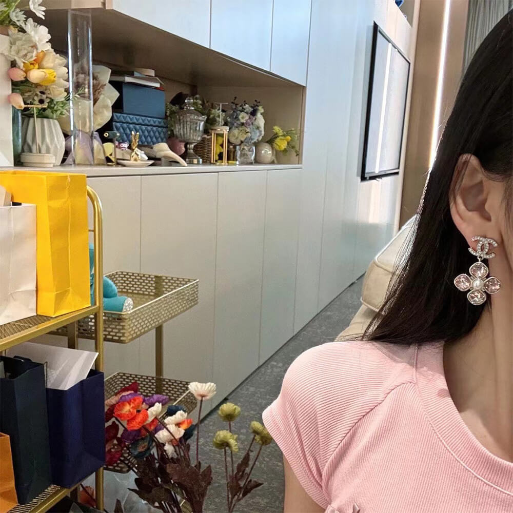 Ch**el D1am0nd EARRINGS