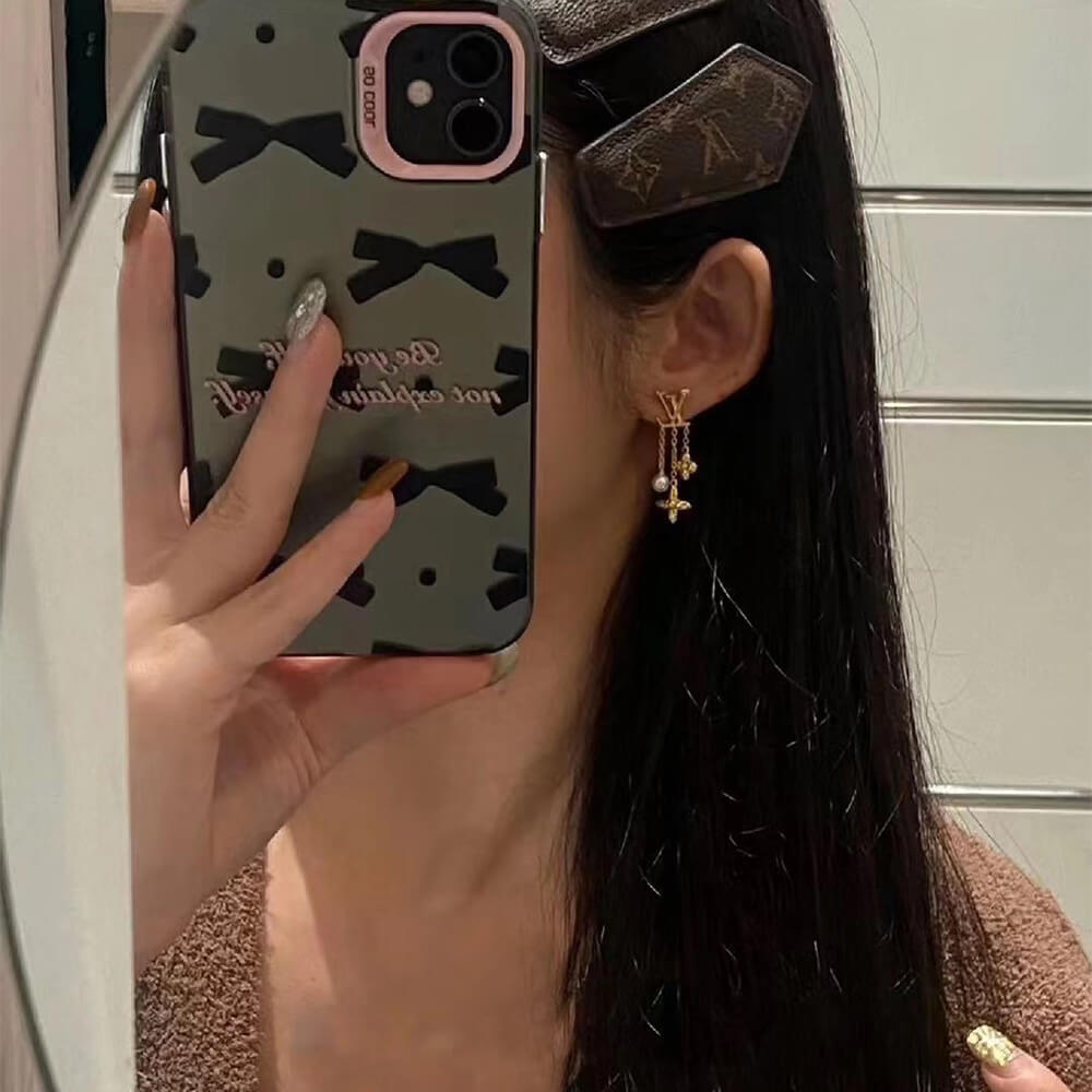 L0vis Vvtt0n EARRINGS
