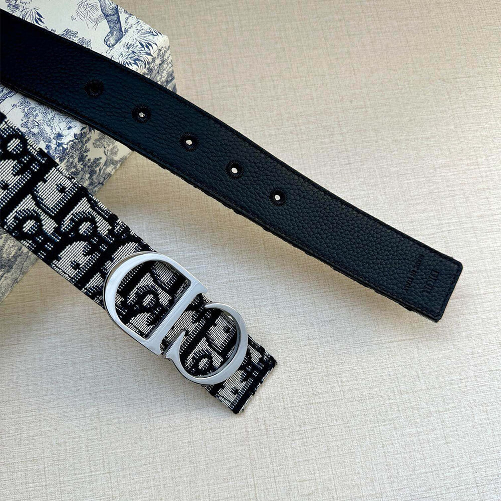 D10r 35mm belt
