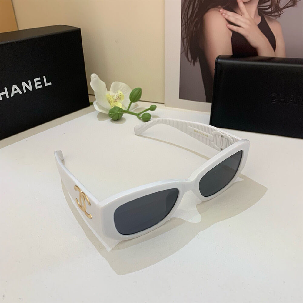 Ch**el SUNGLASSES