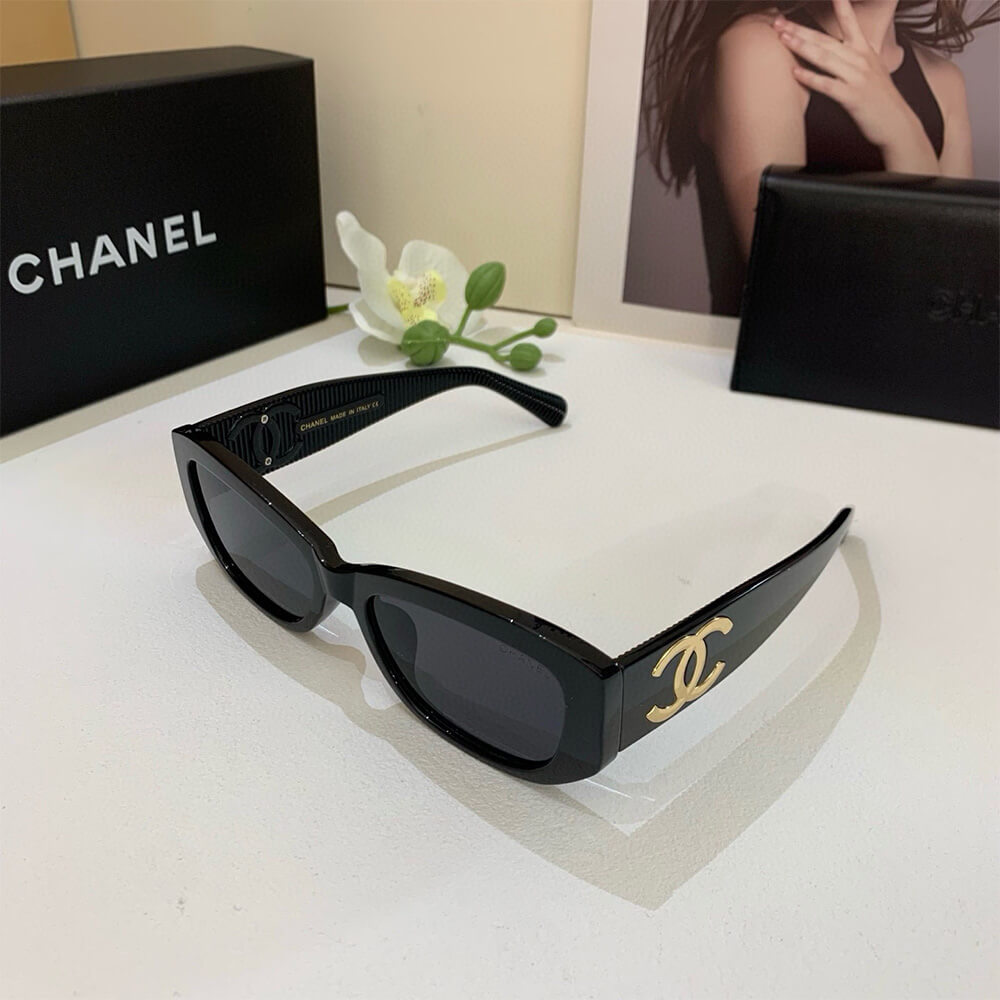 Ch**el SUNGLASSES