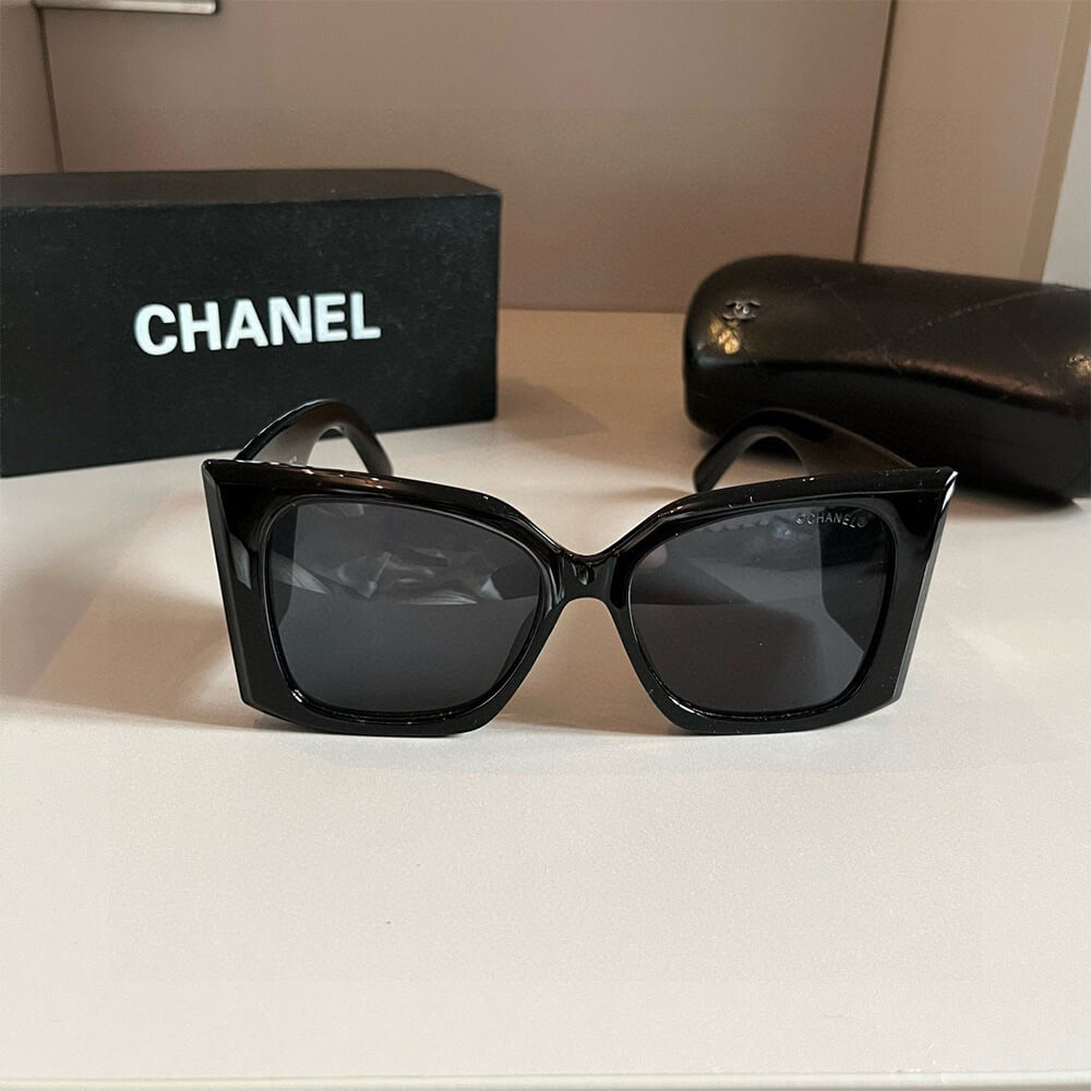 Ch**el SUNGLASSES