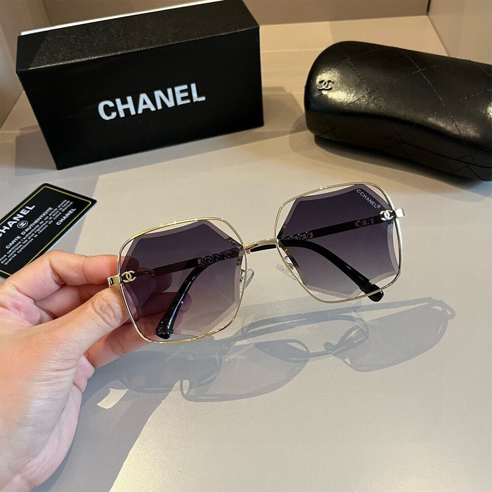 Ch**el SUNGLASSES