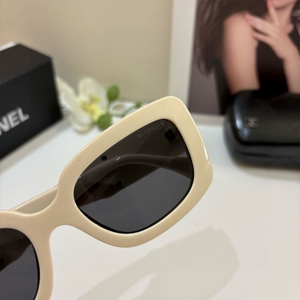 Ch**el SUNGLASSES