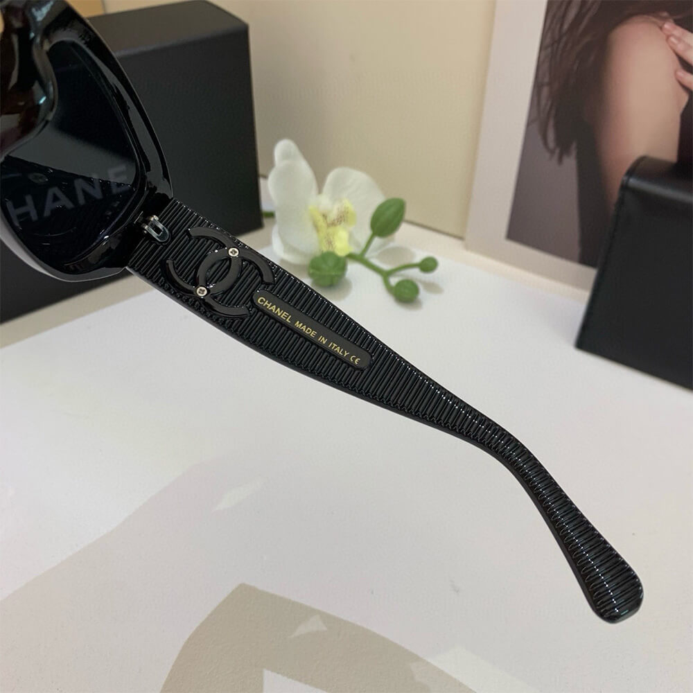 Ch**el SUNGLASSES