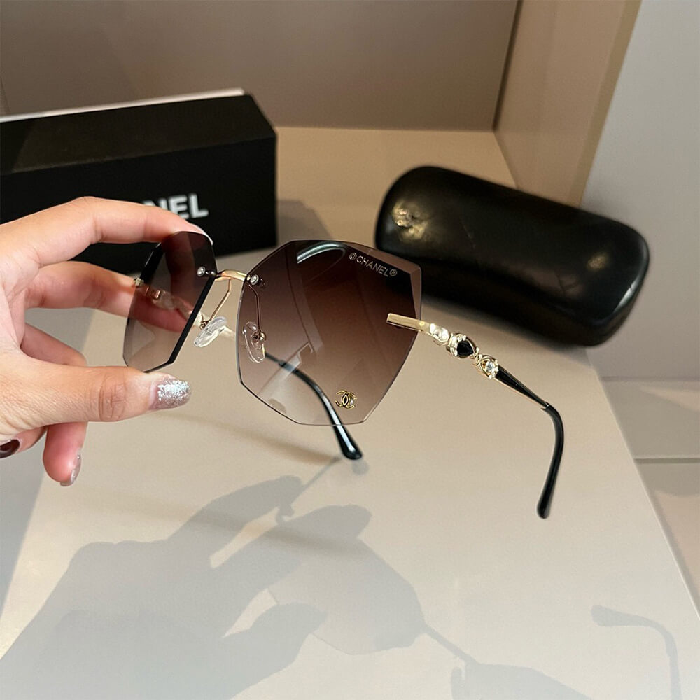 Ch**el SUNGLASSES