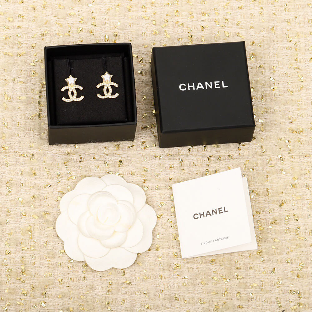 Ch**el D1am0nd EARRINGS