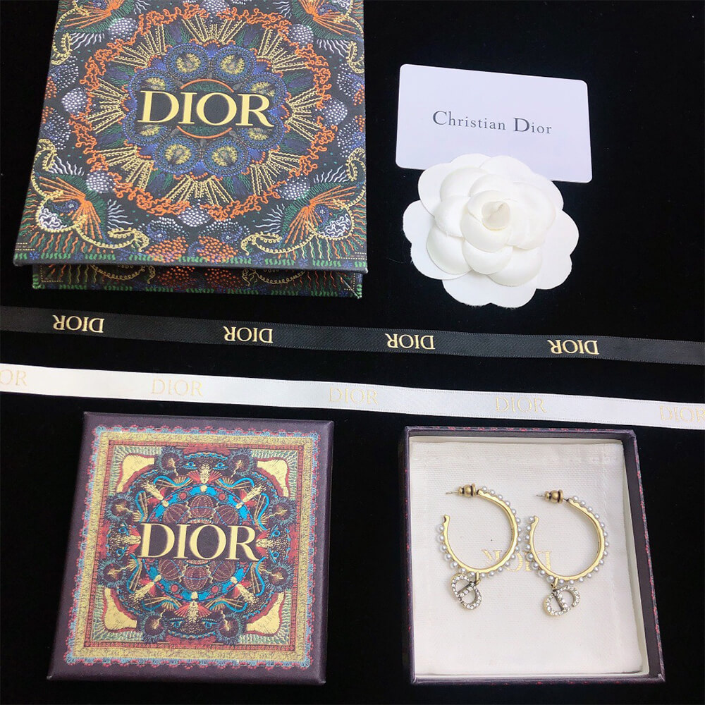 D10r EARRINGS