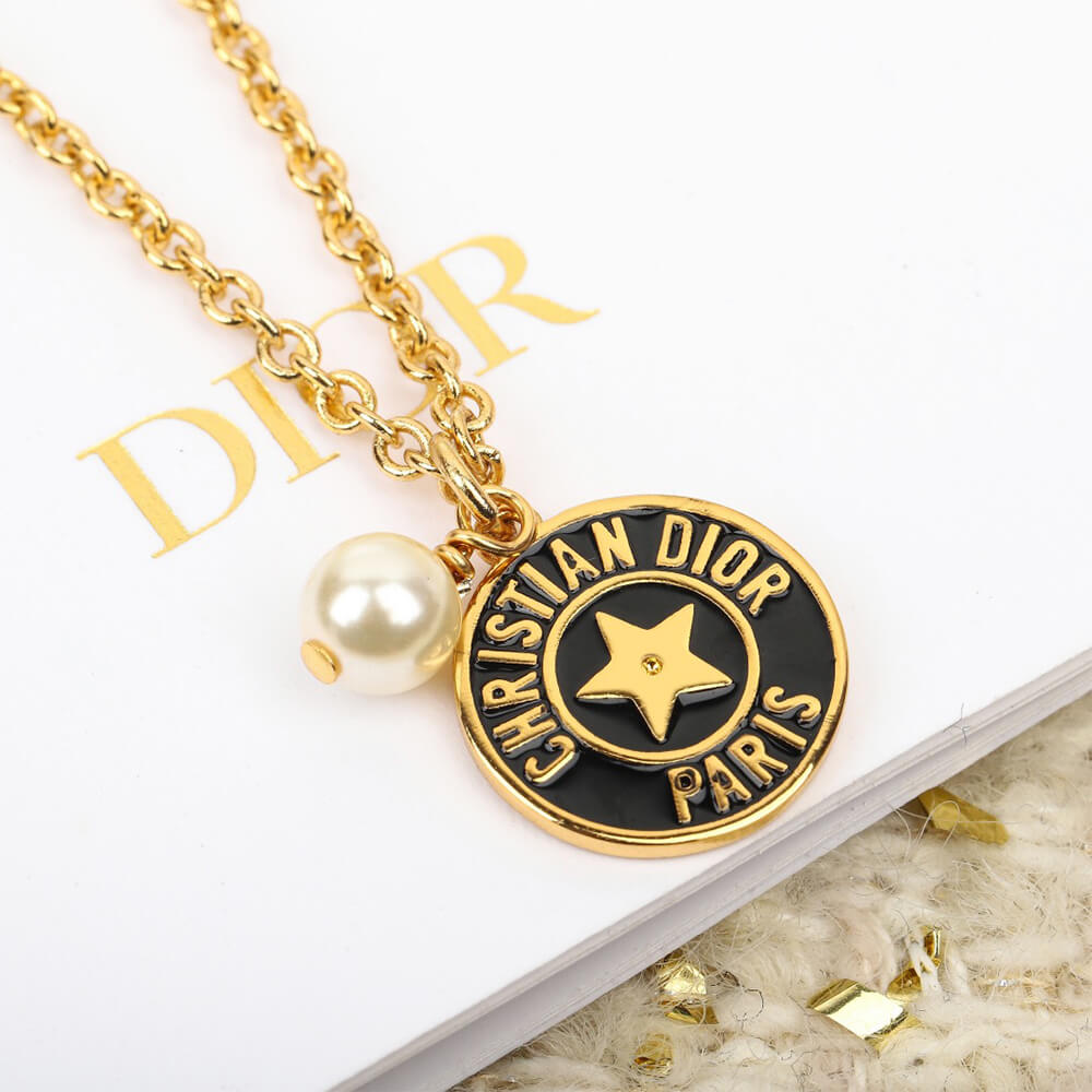 D10r Necklace