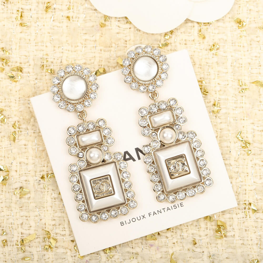 Ch**el D1am0nd EARRINGS