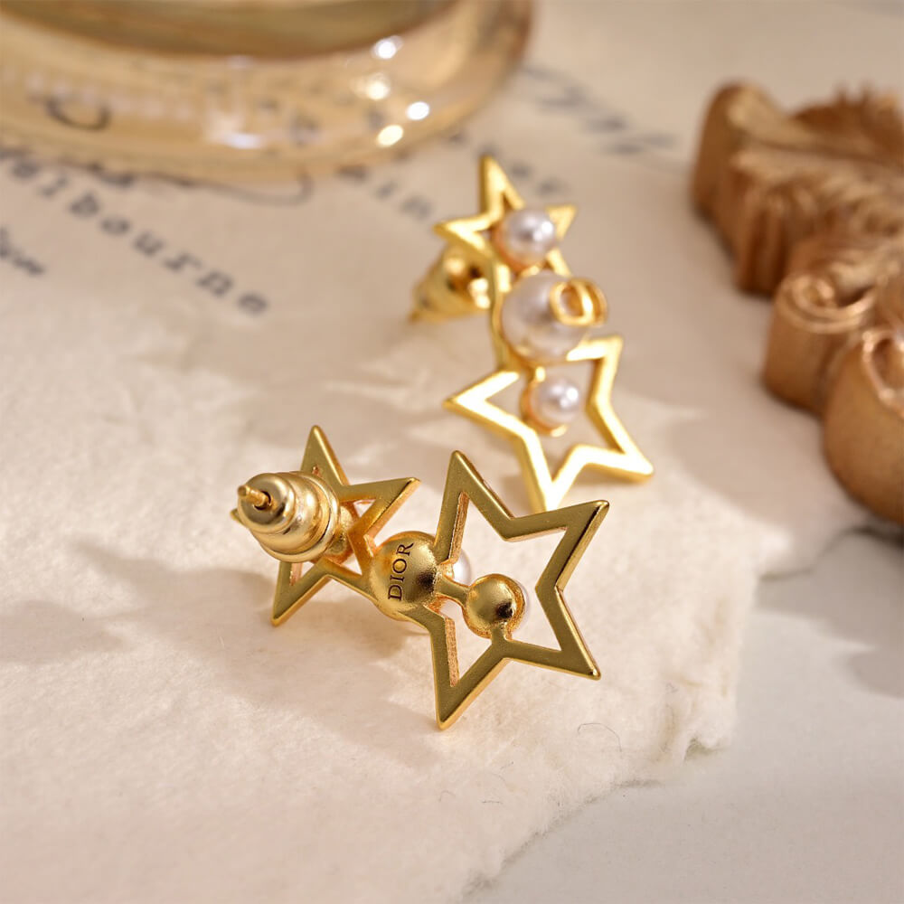D10r EARRINGS