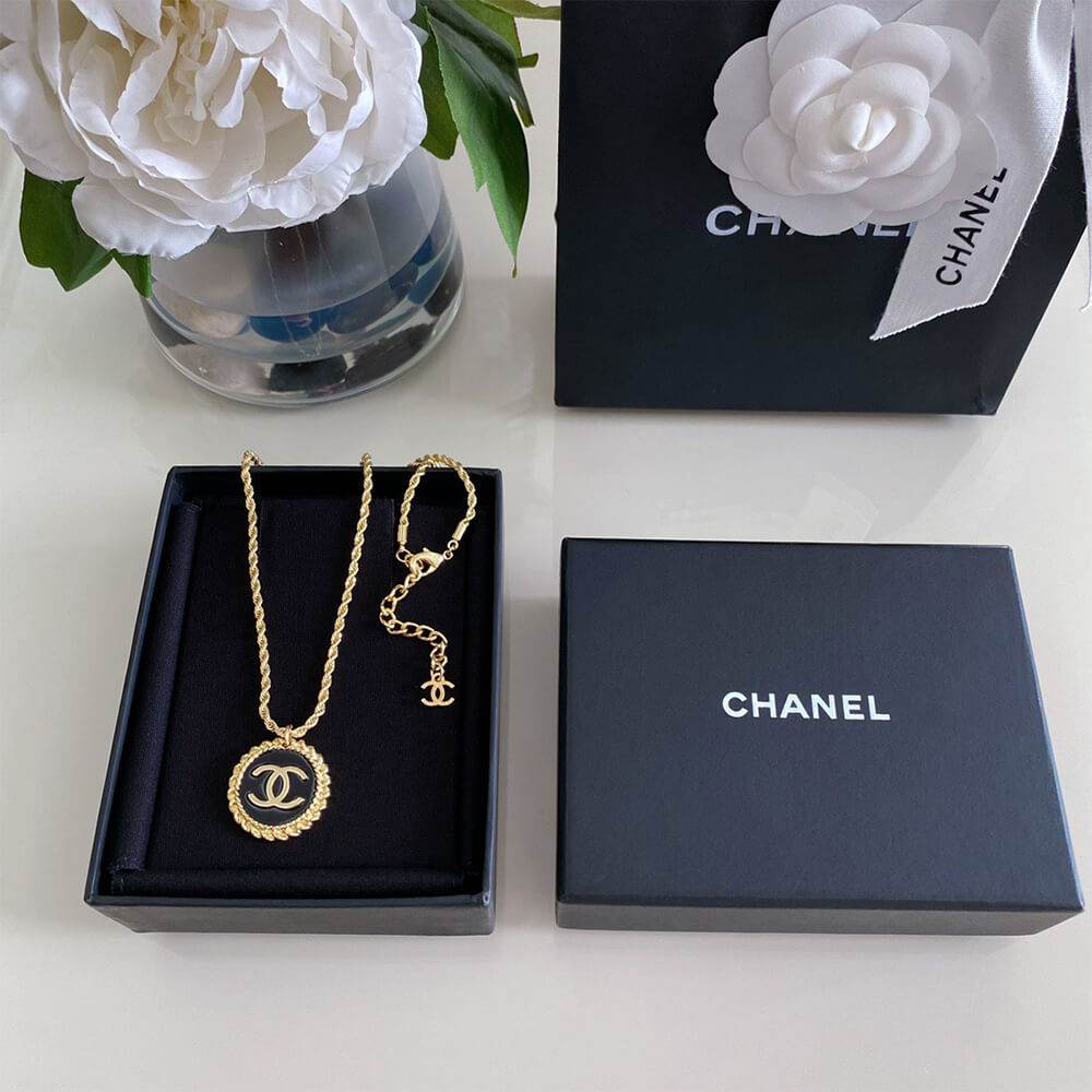 Ch**el Necklace
