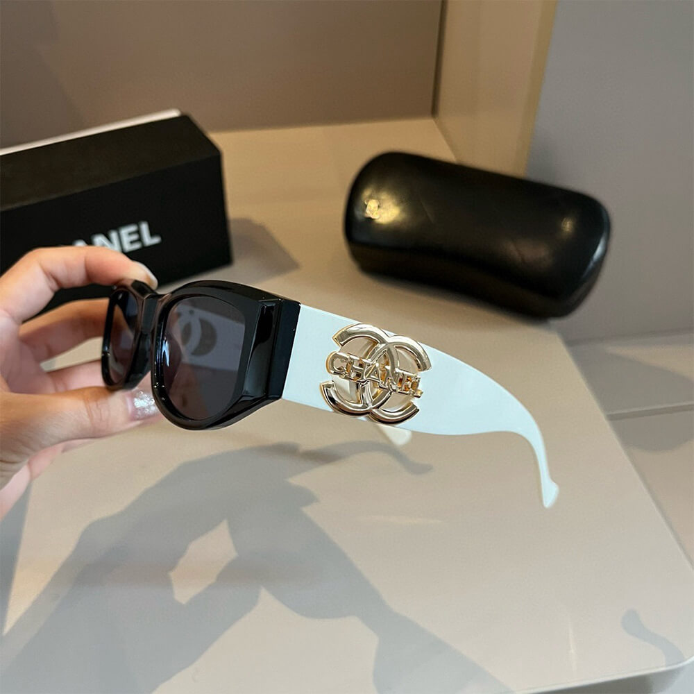 Ch**el SUNGLASSES