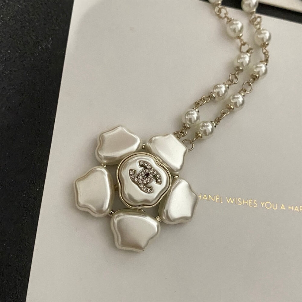 Ch**el Necklace