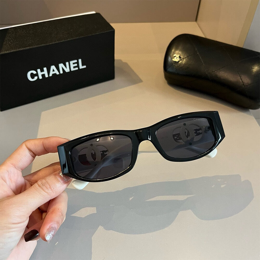 Ch**el SUNGLASSES