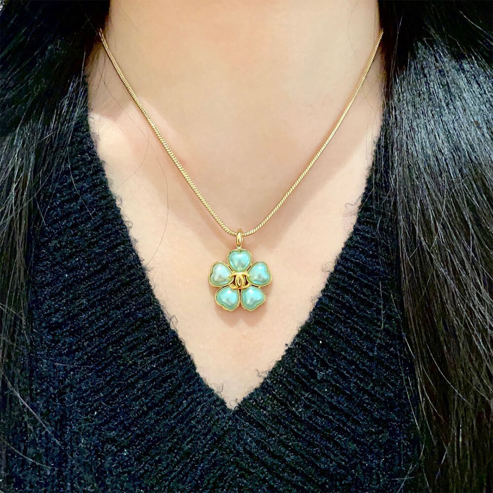 Ch**el Necklace