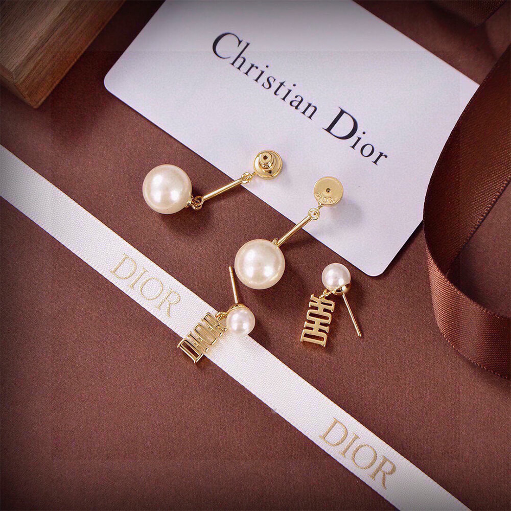 D10r EARRINGS