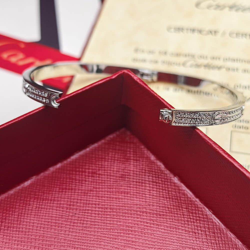 Ca*t1er LOVE bracelet