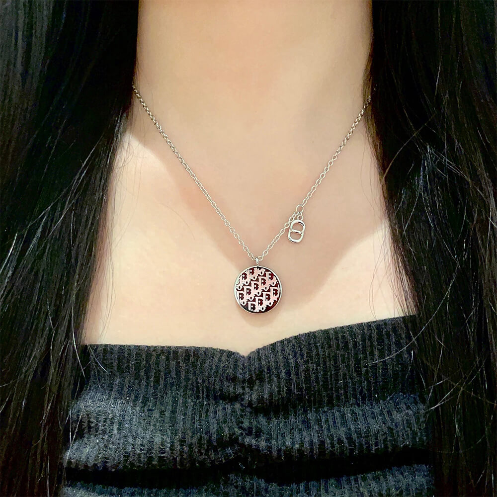 D10r Necklacel