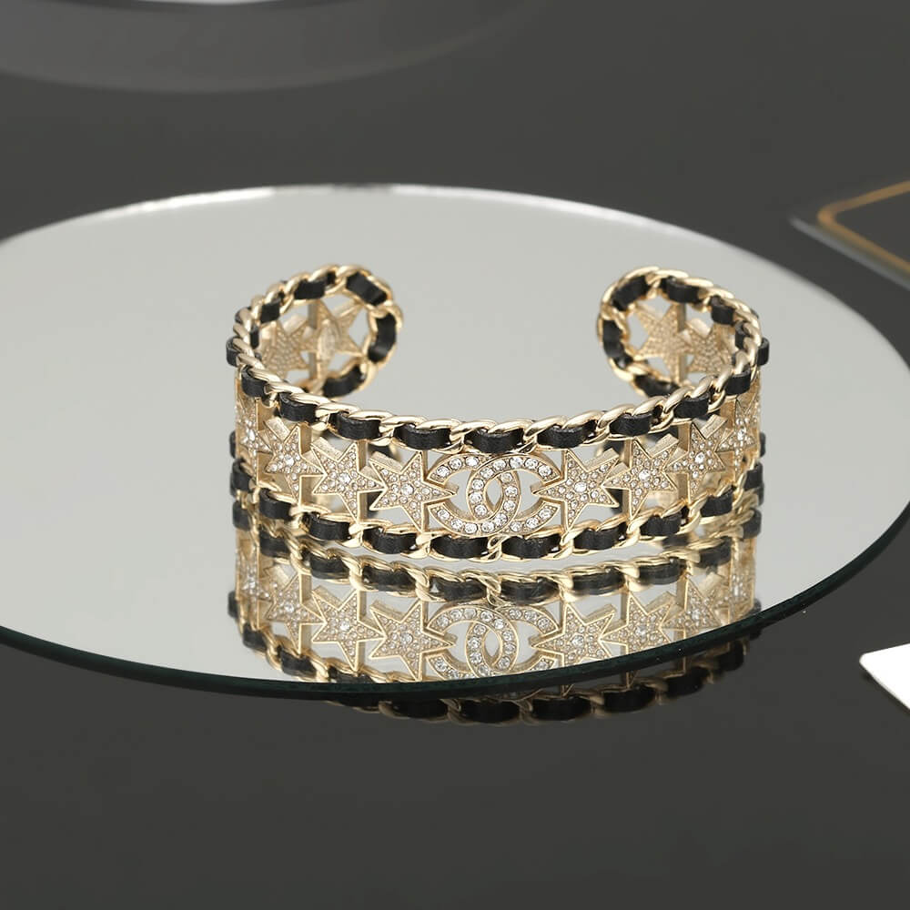 Ch**el bracelet