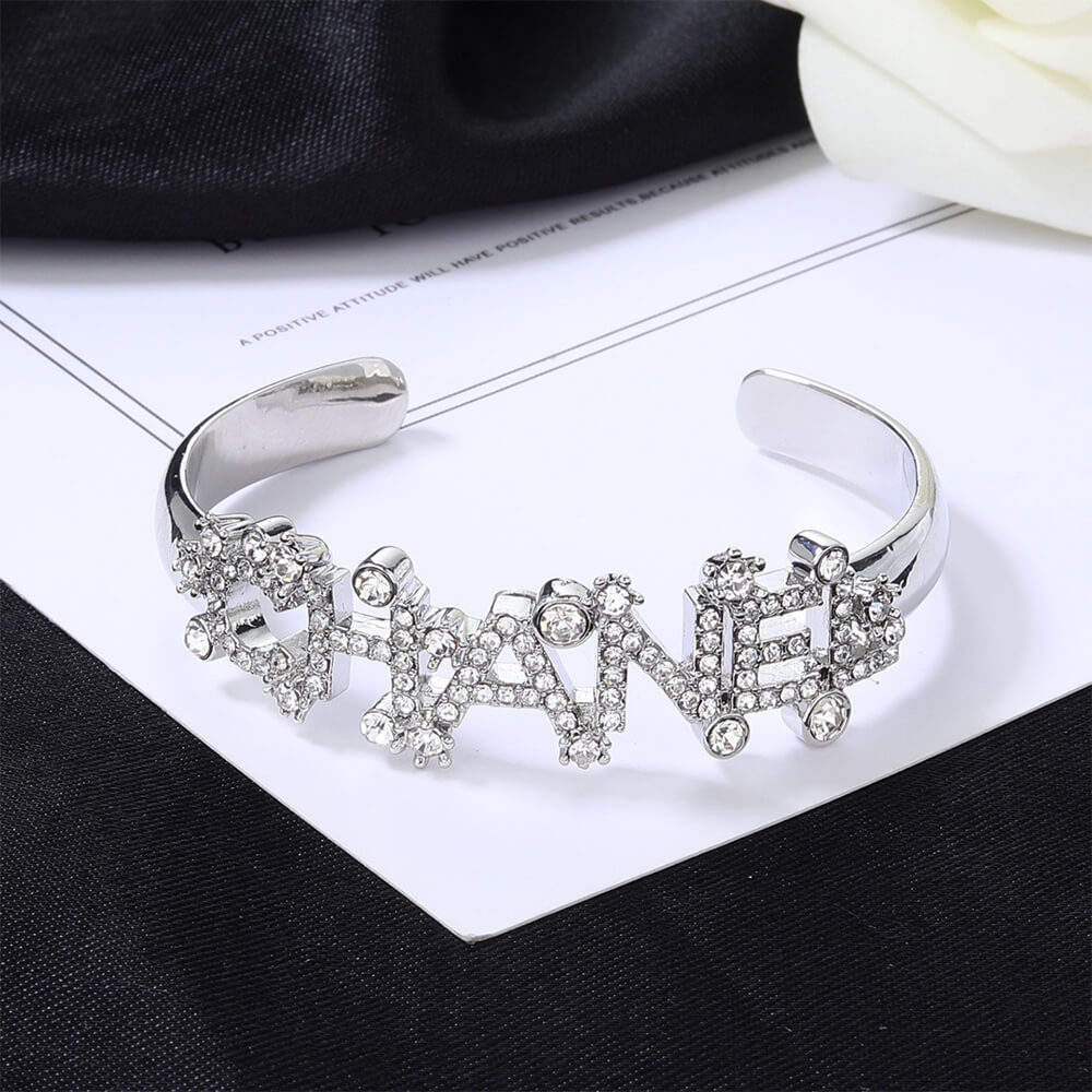 Ch**el bracelet