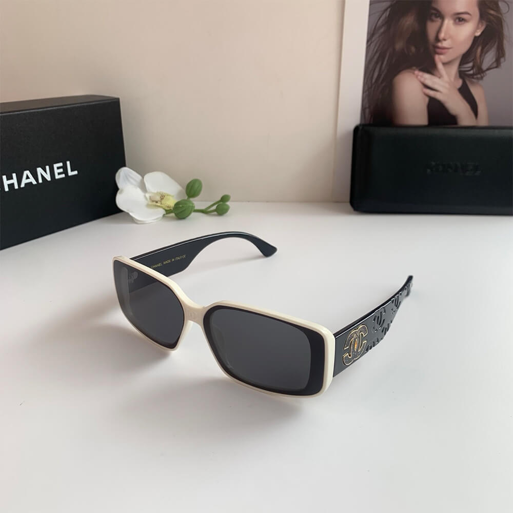 Ch**el SUNGLASSES