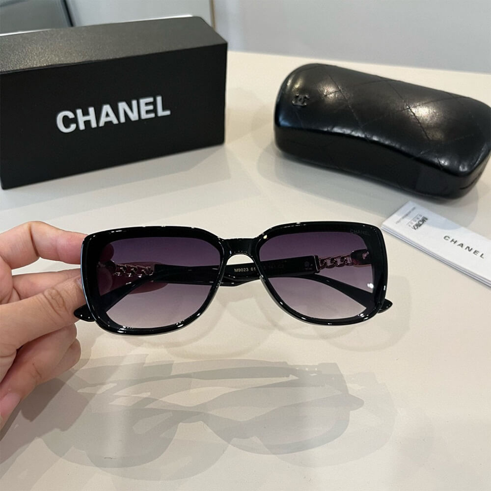 Ch**el SUNGLASSES