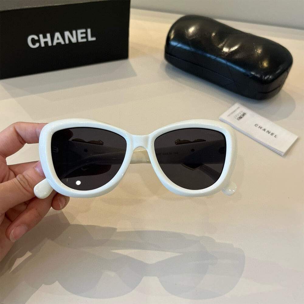 Ch**el SUNGLASSES
