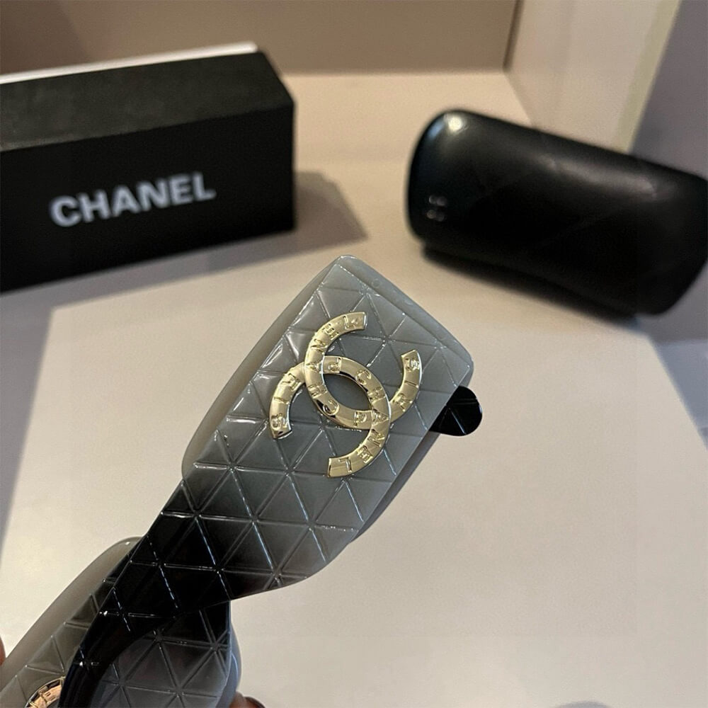 Ch**el SUNGLASSES