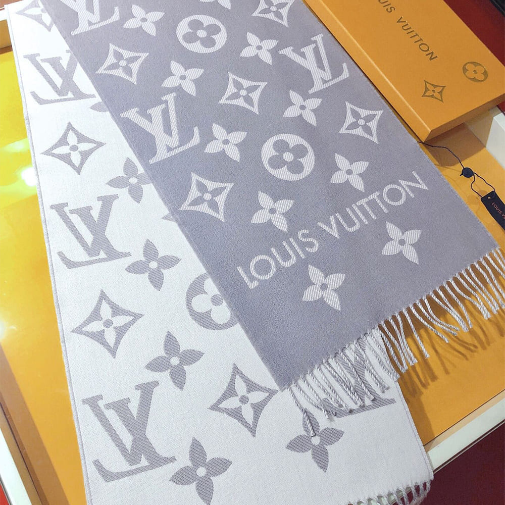 LV ESSENTIAL Scarf