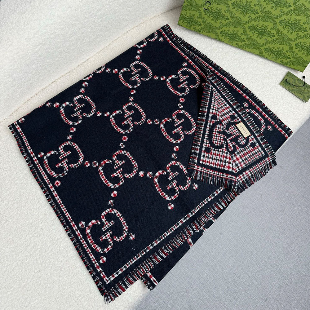Gvc*1 GG wool scarf