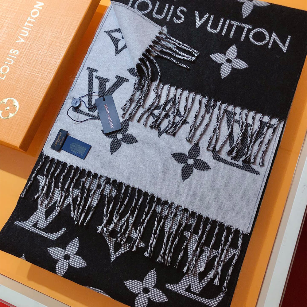 LV ESSENTIAL Scarf