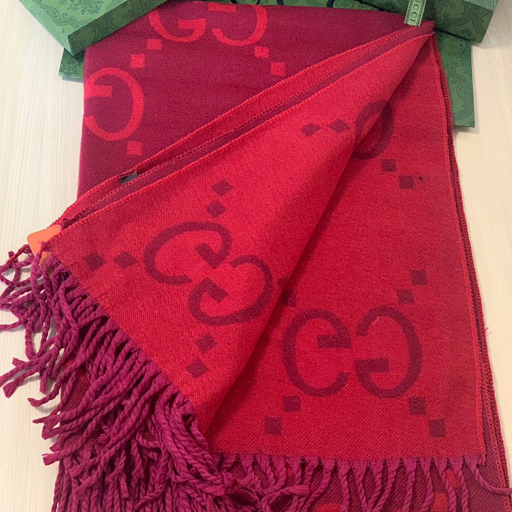 Gvc*1 GG wool jacquard scarf