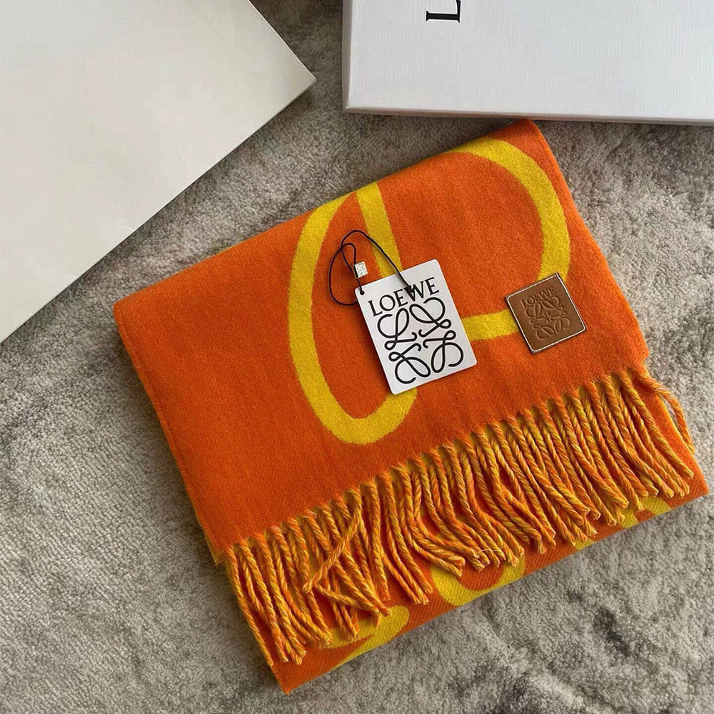 L0ew* Scarf in wool and cashmere