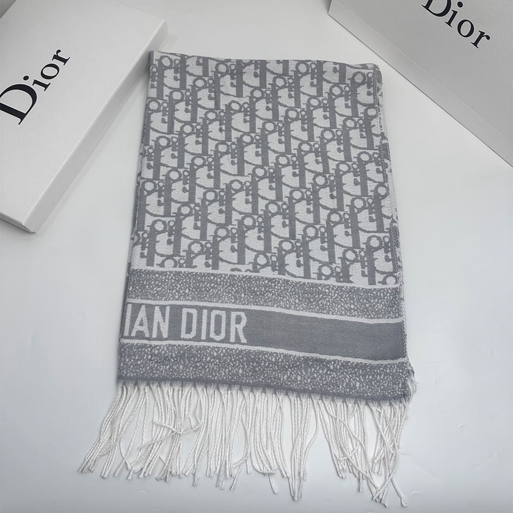 D10r Printed scarf
