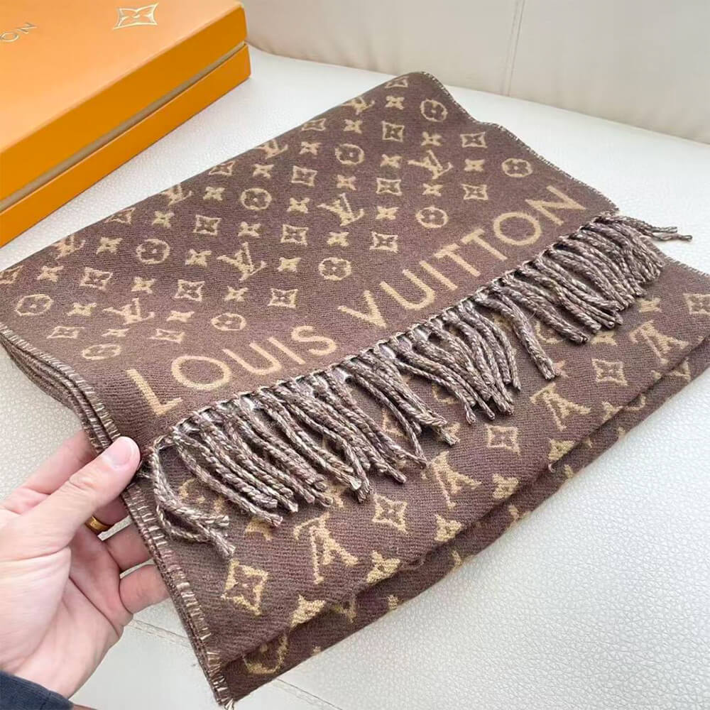 LV Scarf