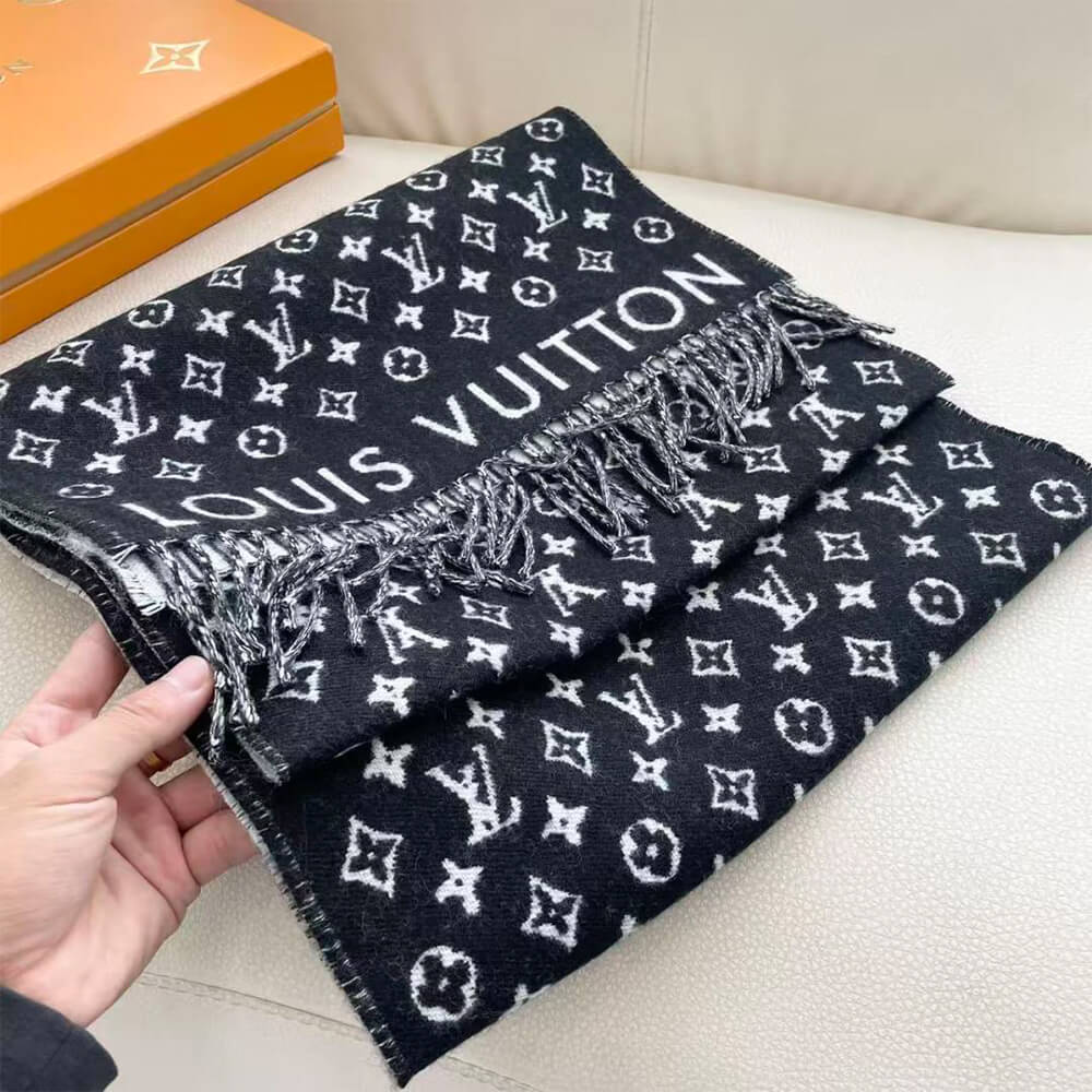 LV Scarf