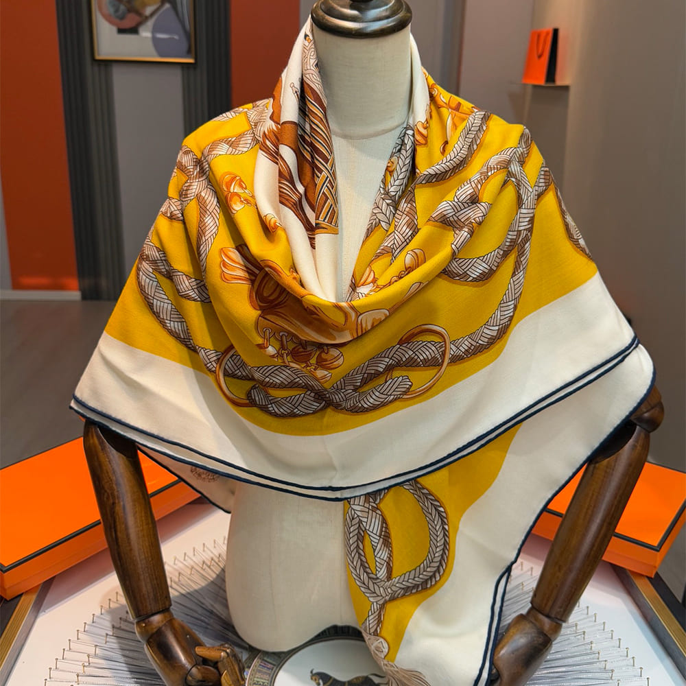 H**me5 Palefroi shawl 140