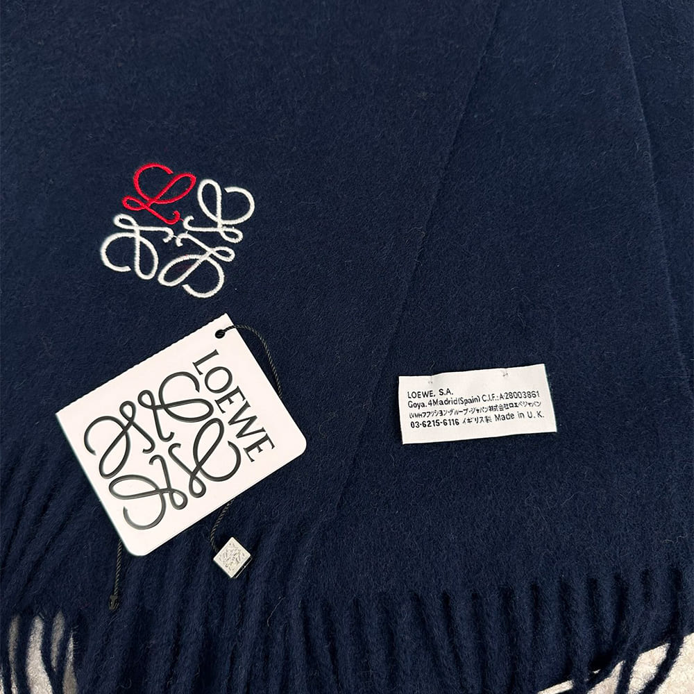 L0ew* Scarf