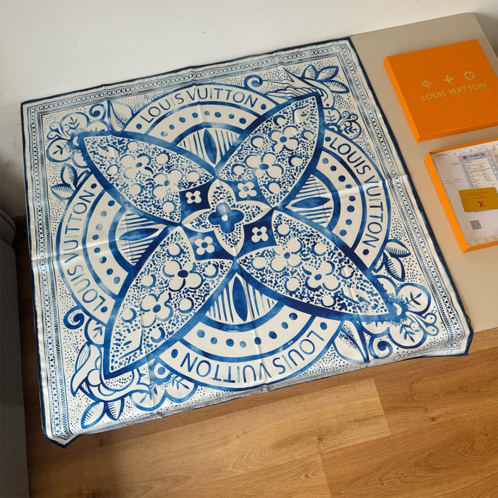 LV Mosaic Tile Silk Square 90