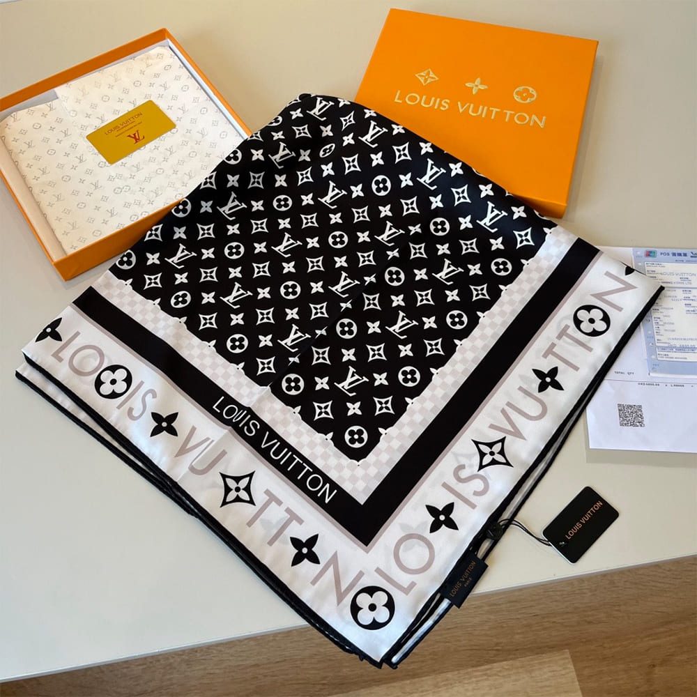 LV Monogram Infinity Square 90