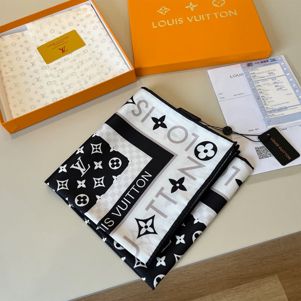 LV Monogram Infinity Square 90